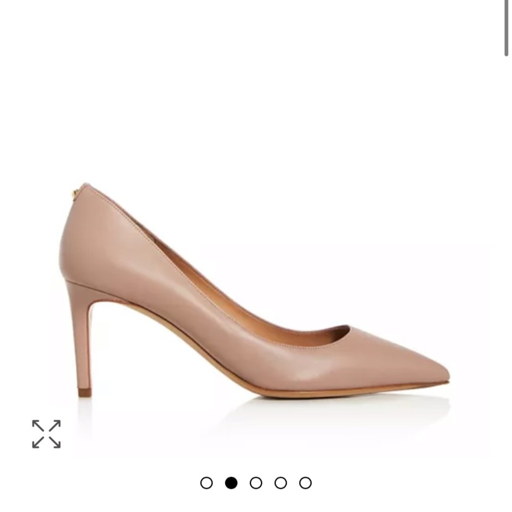 Salvatore Ferragamo 70mm High Heel Nude Pump - Picture 15 of 15